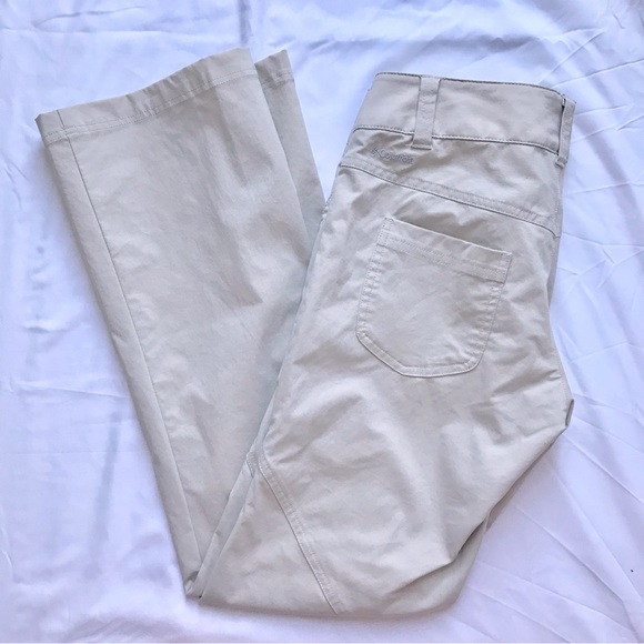 Columbia Pants - EUC Columbia Omniwick Womens Khaki Slacks